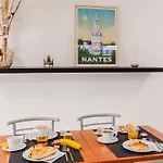 Sejours & Affaires La Beaujoire 3*