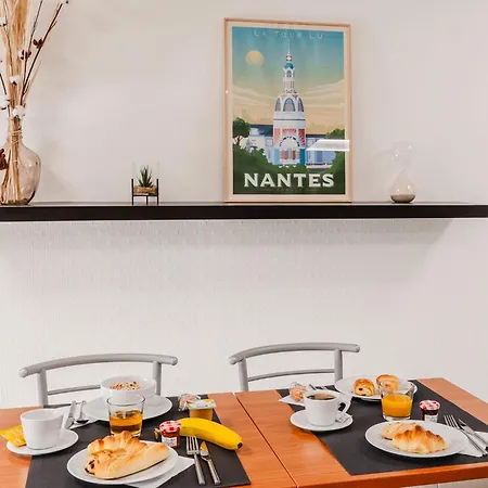 Sejours & Affaires La Beaujoire 3*