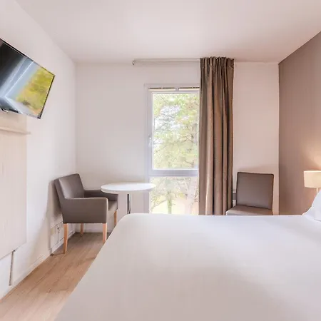 Sejours & Affaires La Beaujoire 3* نانت