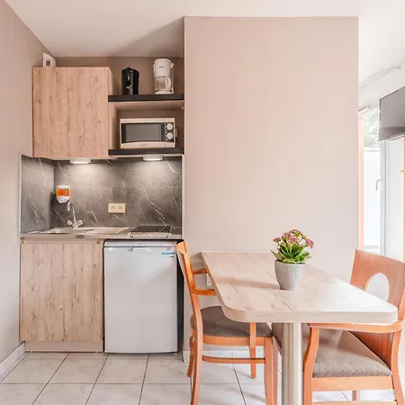 Sejours & Affaires La Beaujoire 3* Nantes