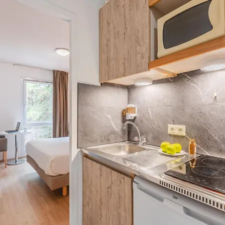 Aparthotel Sejours & Affaires La Beaujoire 3*
