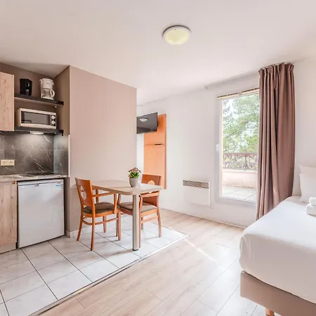 Sejours & Affaires La Beaujoire Aparthotel Nantes