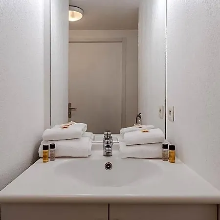 Sejours & Affaires La Beaujoire 3* Nantes