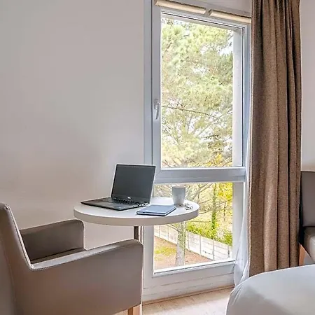 Sejours & Affaires La Beaujoire 3*