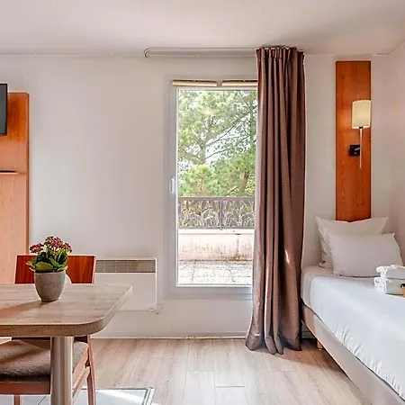 Sejours & Affaires La Beaujoire 3* Nantes