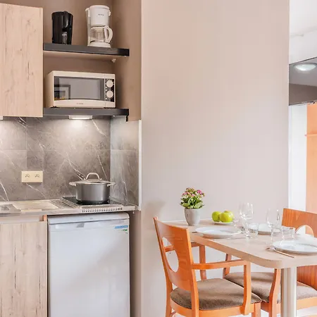 Sejours & Affaires La Beaujoire 3* Nantes