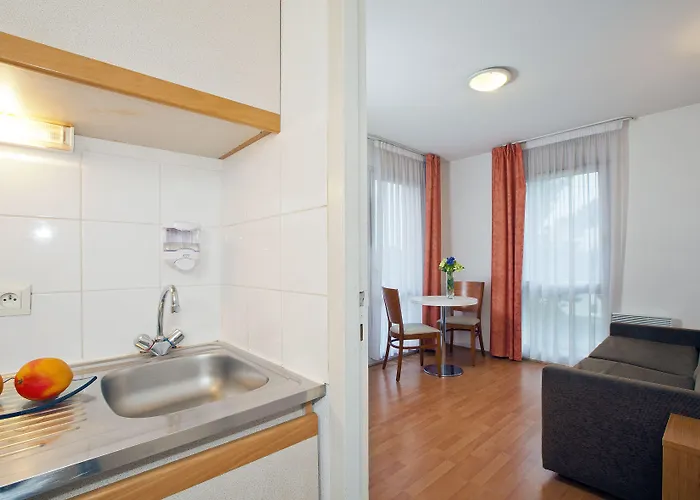 Aparthotel Sejours & Affaires La Beaujoire 3*