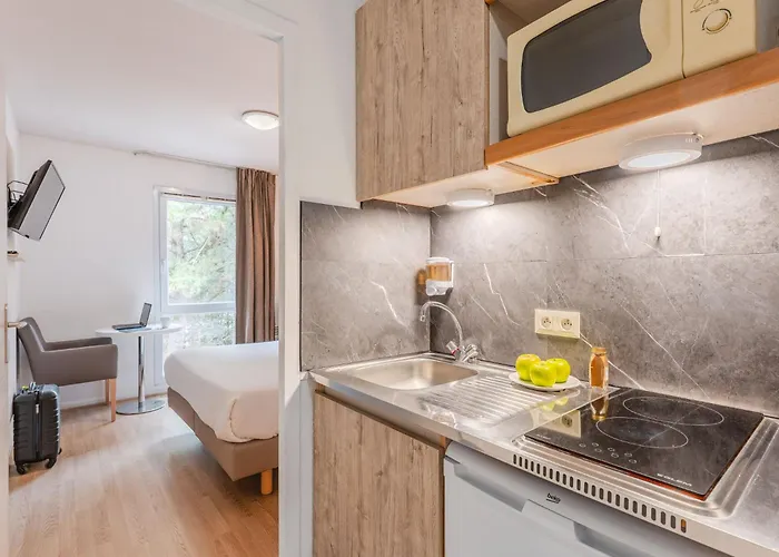 Aparthotel Sejours & Affaires La Beaujoire 3*