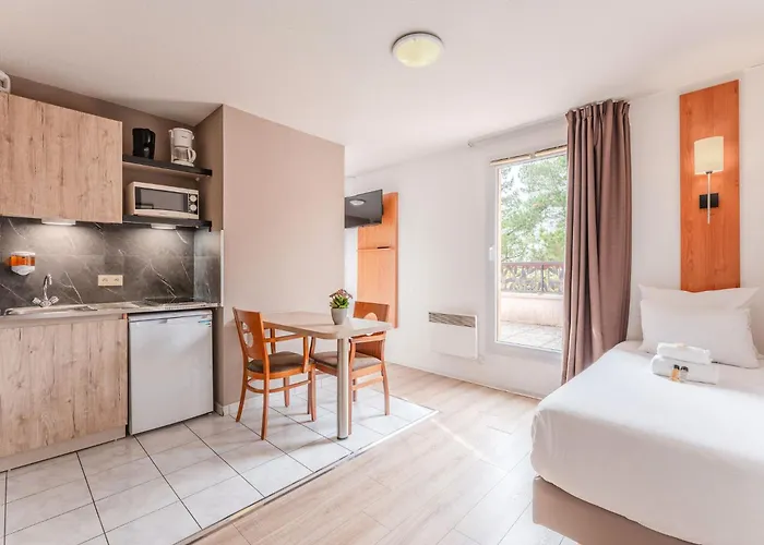 Sejours & Affaires La Beaujoire Aparthotel Nantes