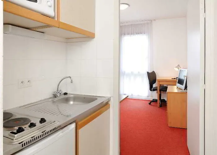 Sejours & Affaires La Beaujoire Aparthotel Nantes